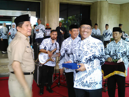 Pencarian PGRI Biak Numfor - Persatuan Guru Republik Indonesia Cabang Kabupaten Biak Numfor